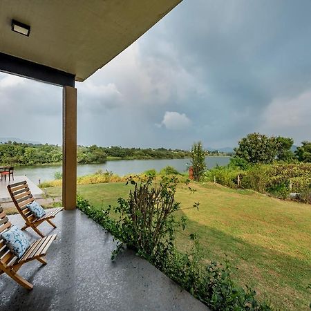 Saffronstays Rose Vineyard By The Lake, Нашик Екстериор снимка