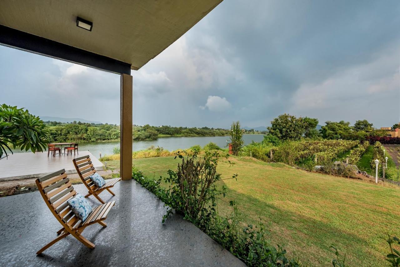 Saffronstays Rose Vineyard By The Lake, Нашик Екстериор снимка